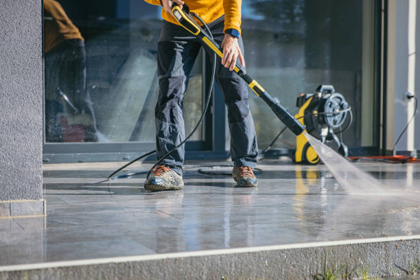 Why Choose Our Certified Pressure Washing Experts for Your Project Needs in Sahuarita, AZ?